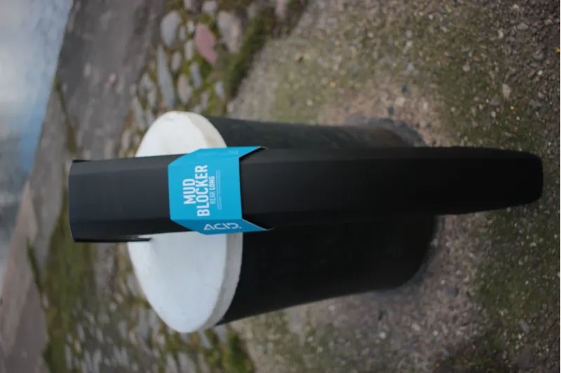 ACID MUDGUARD MUD BLOCKER REAR LONG  BLACK-1